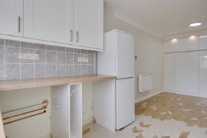 Kitchen/Breakfast Room- click for photo gallery